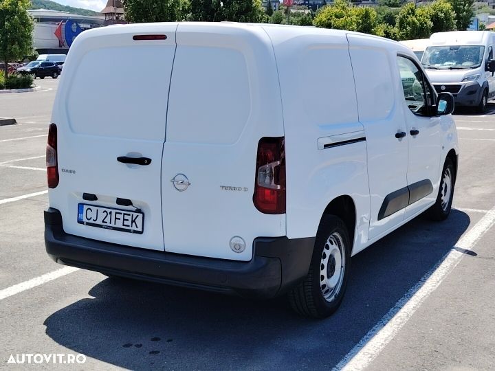 Opel Combo Cargo 1.5 CDTI 100 CP MT6 Start/Stop - 21
