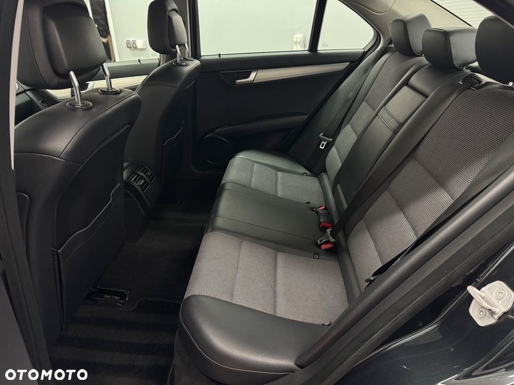 Mercedes-Benz Klasa C 180 Kompressor Automatik Avantgarde - 26