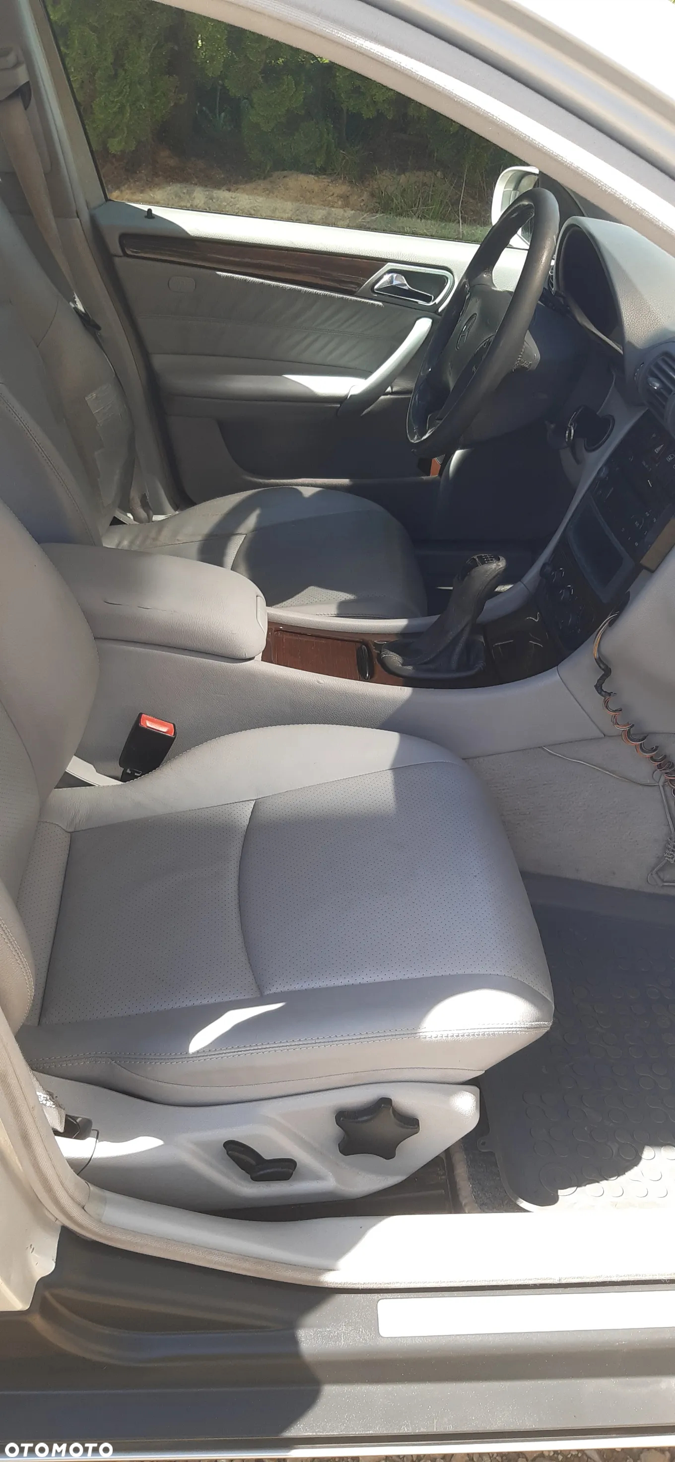 Mercedes-Benz Klasa C 220 CDI Elegance - 11