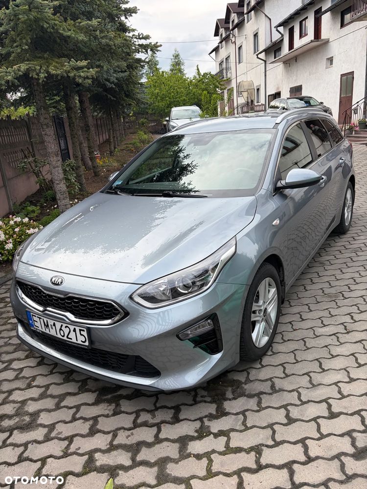 Kia Ceed 1.6 CRDi mHEV M - 2