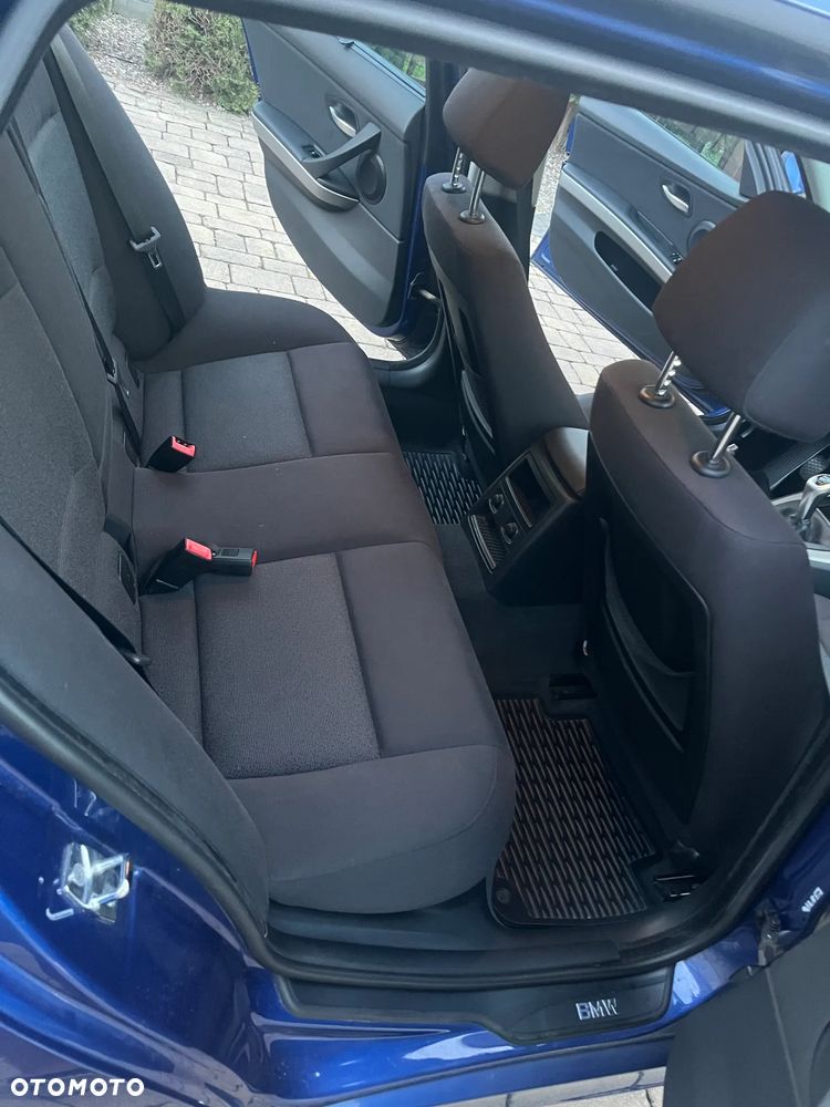 BMW Seria 3 - 30