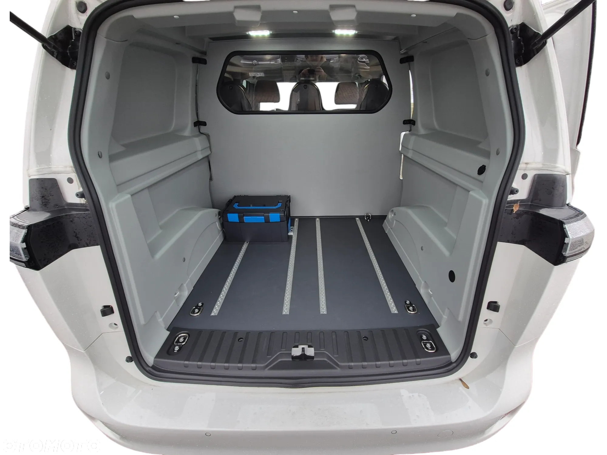 Volkswagen ID.Buzz - 16
