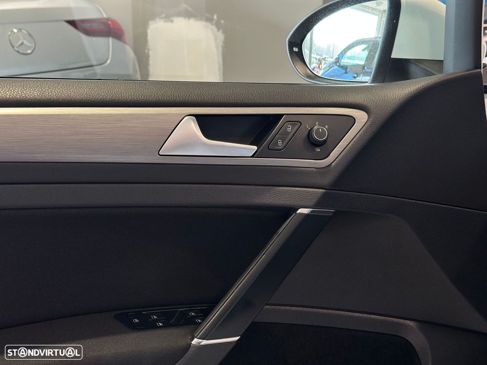 VW Golf 1.6 TDi Trendline - 10