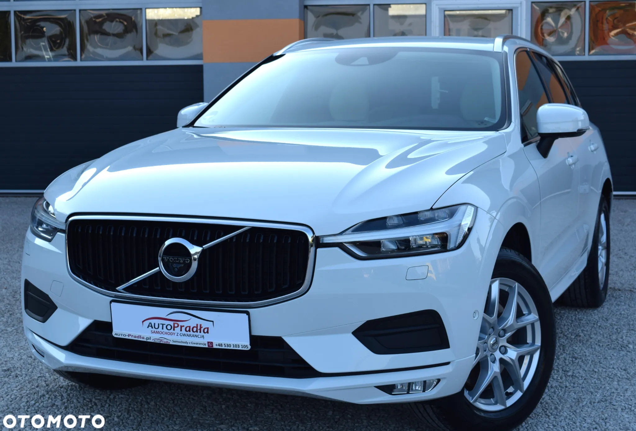 Volvo XC 60 D4 Geartronic Momentum Pro - 4