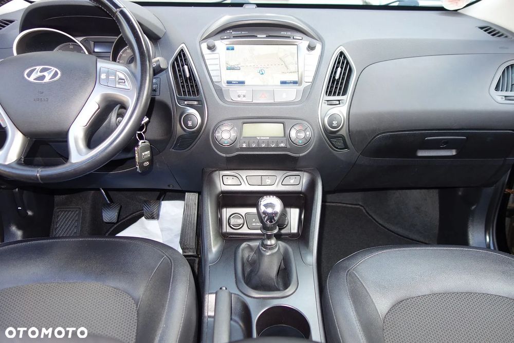Hyundai ix35 1.7 CRDi 2WD Fifa World Cup Edition - 38