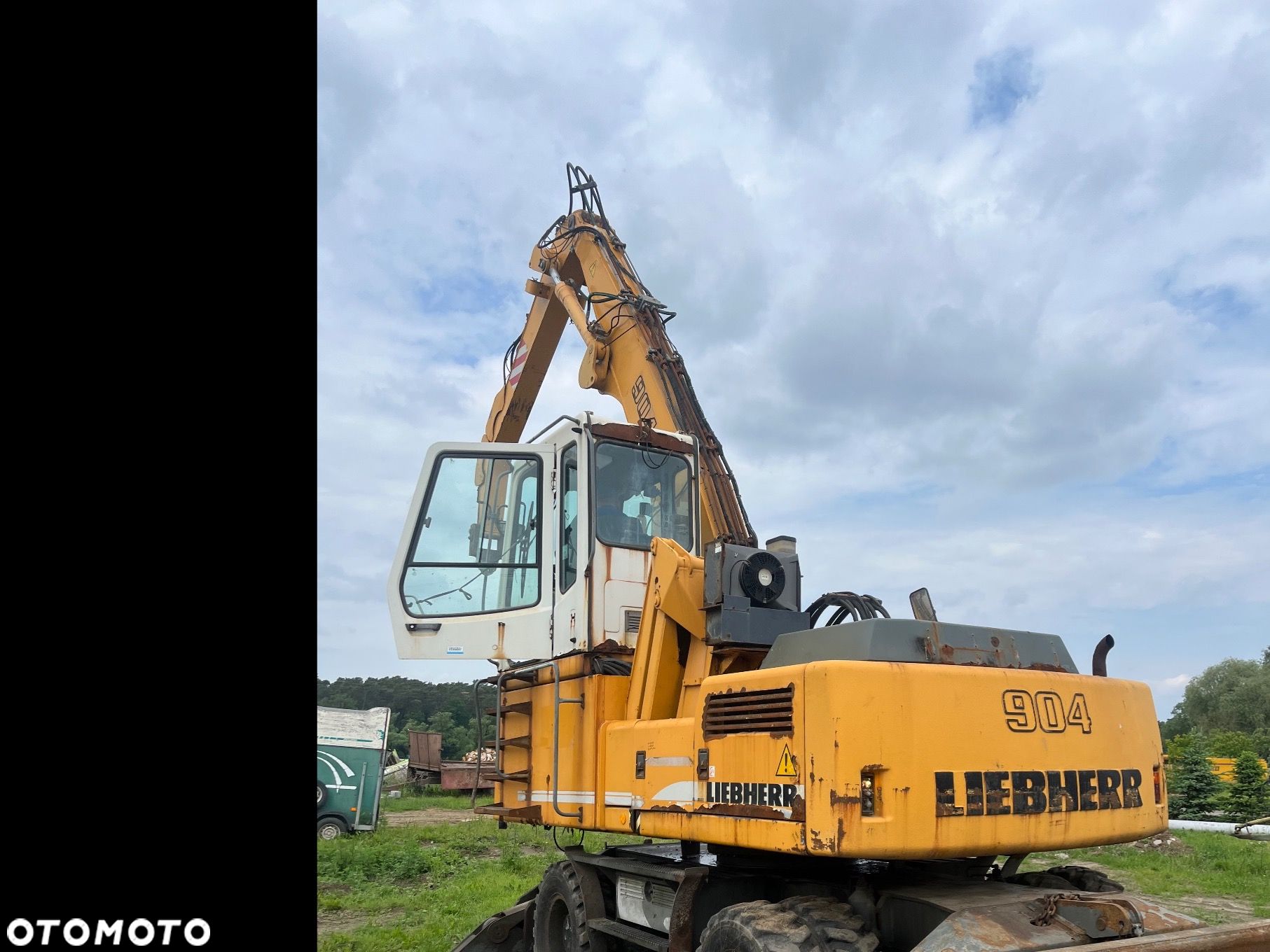 Liebherr A904C - 1
