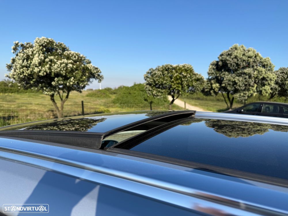 Volvo XC 60 2.0 T8 PHEV Inscription AWD - 27