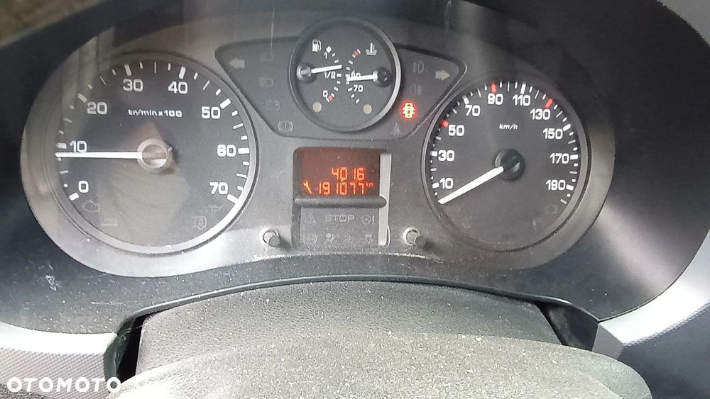 Peugeot Partner - 9