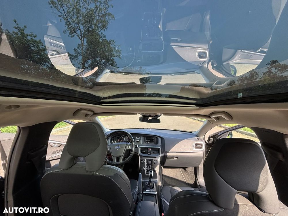 Volvo V40 D3 Momentum - 9