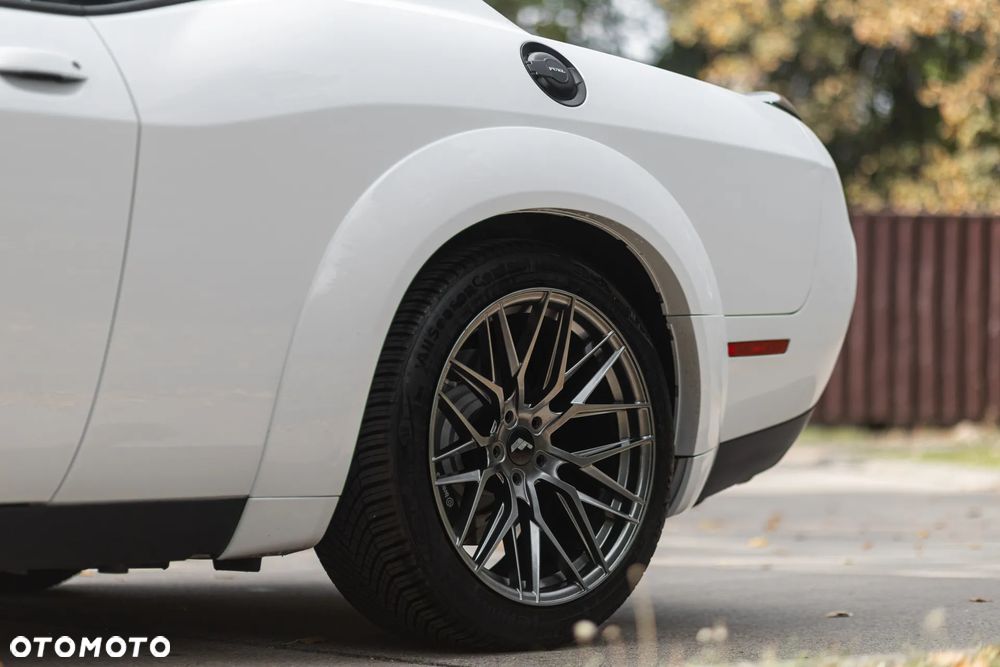Dodge Challenger Automatik R/T Plus Scat Pack - 20