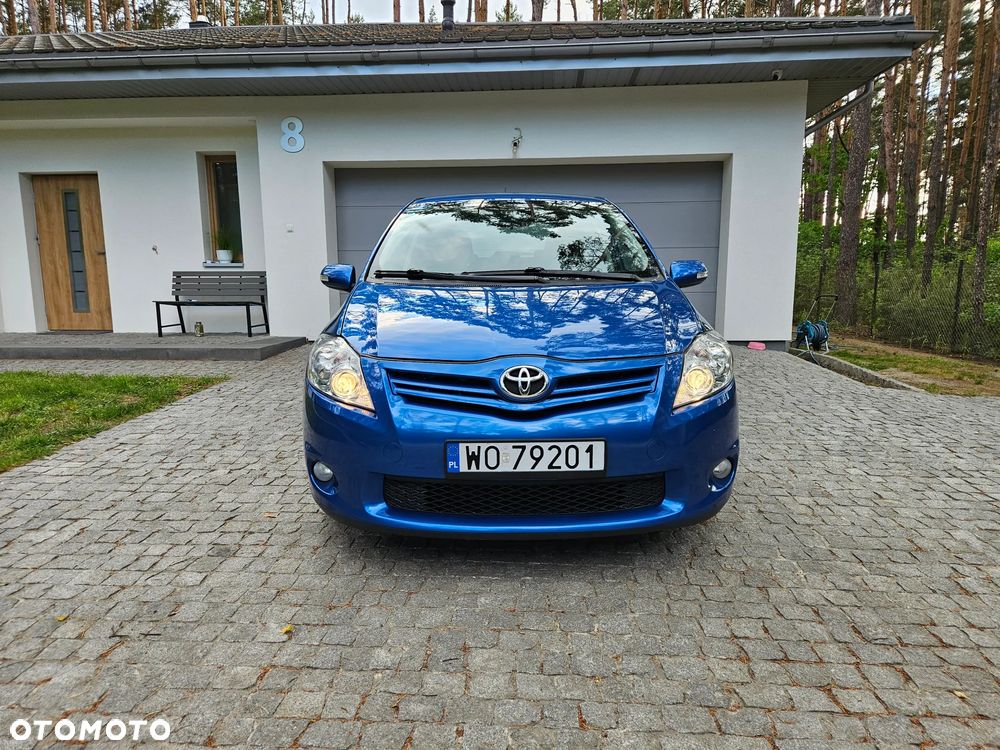 Toyota Auris 1.6 Sol - 11