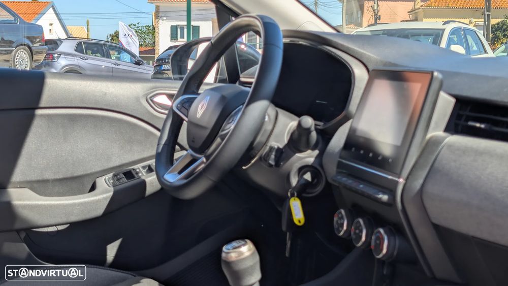 Renault Clio TCe 90 EVOLUTION - 9