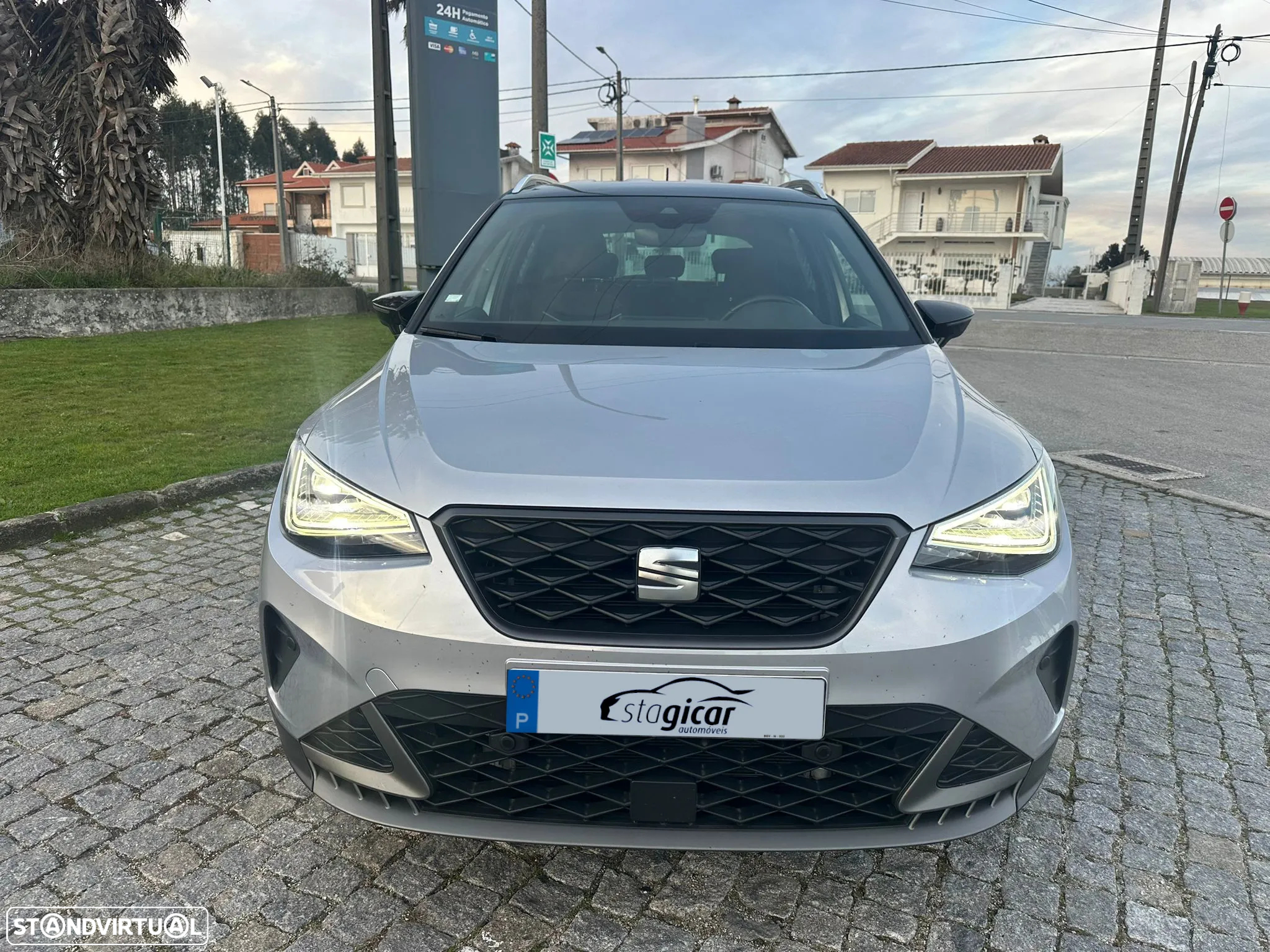 SEAT Arona 1.0 TSI FR - 4