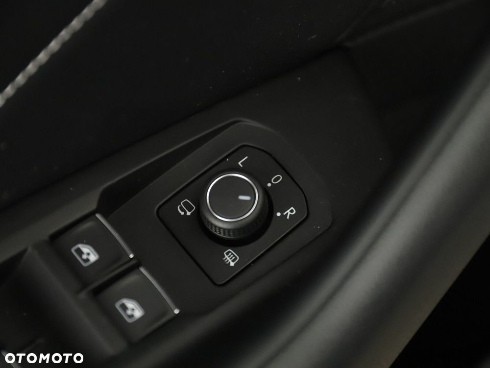 Volkswagen Passat 2.0 TSI 4Mot R-Line Edition DSG - 35