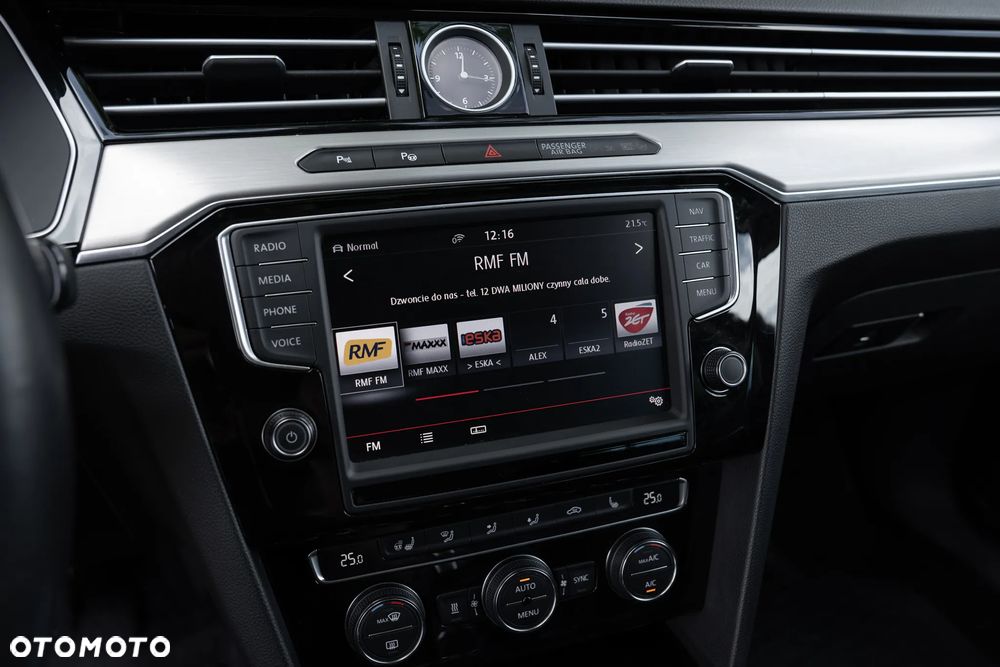 Volkswagen Passat Variant - 34