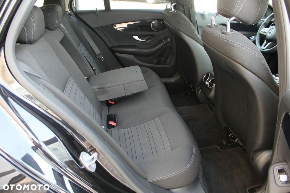 Mercedes-Benz Klasa C 200 d 9G-TRONIC Exclusive - 11