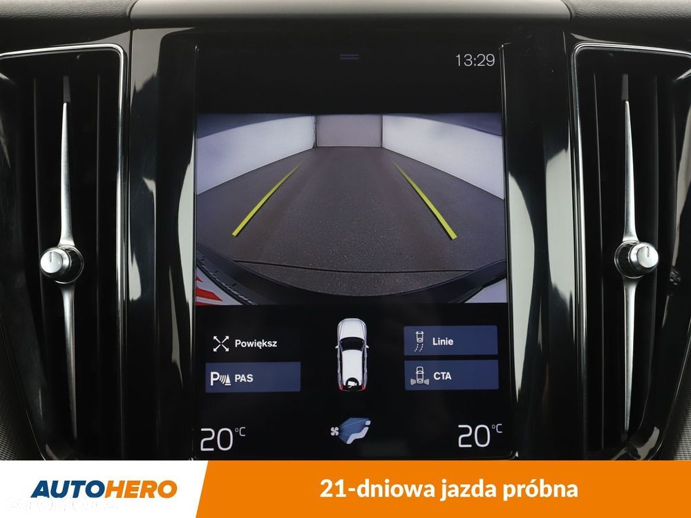 Volvo XC 60 D4 R-Design - 24