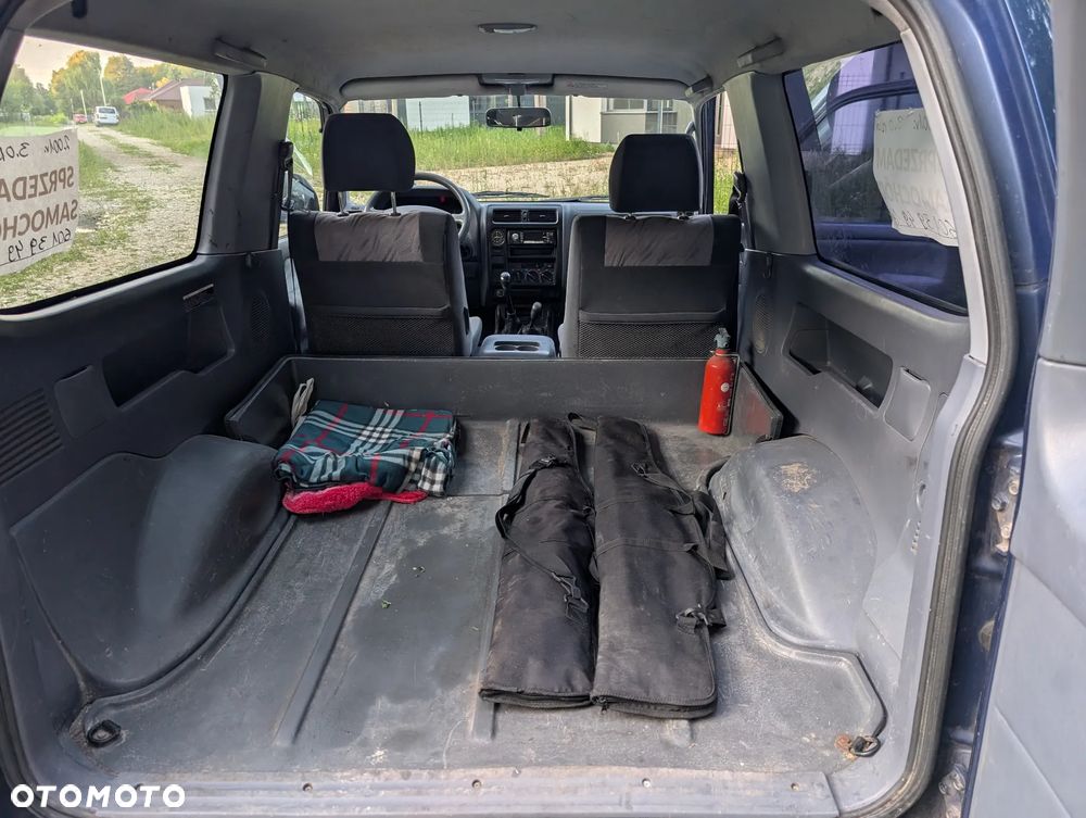 Toyota Land Cruiser - 7