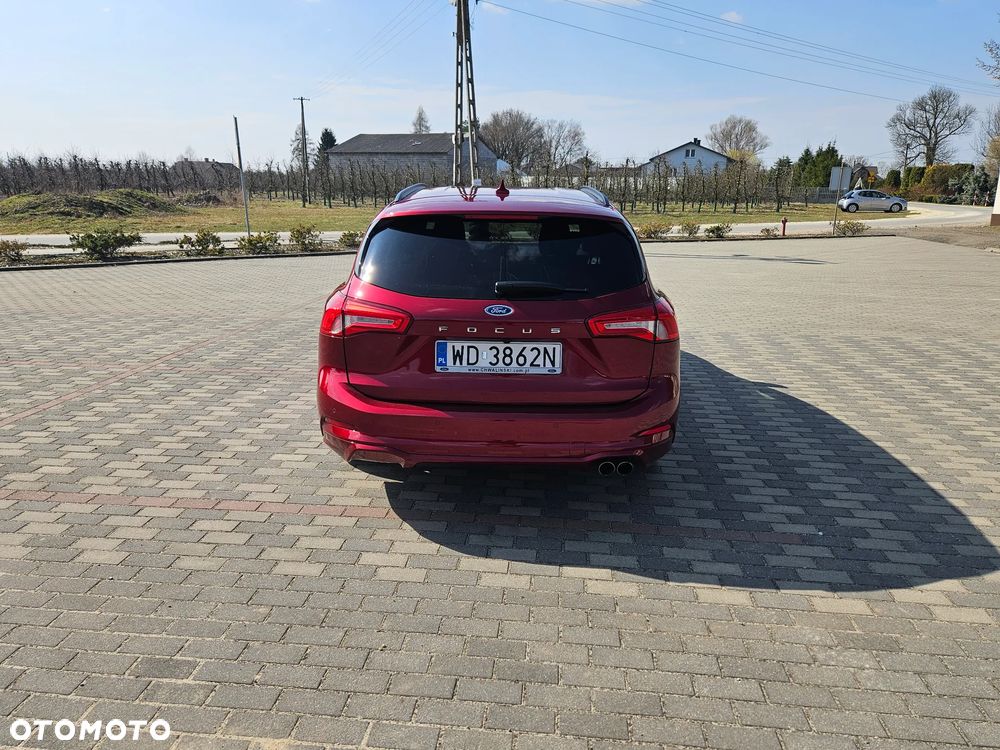 Ford Focus 1.5 EcoBoost Titanium ASS - 9