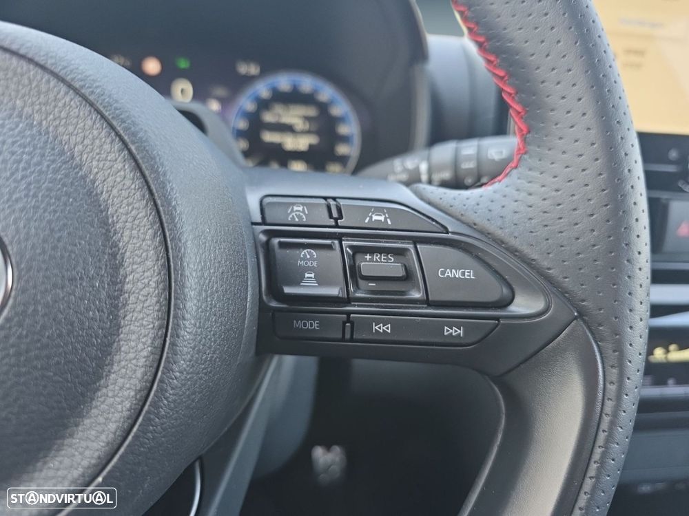 Toyota Yaris Cross 1.5 Hybrid GR Sport - 14