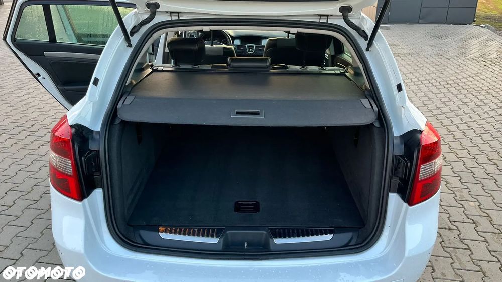 Renault Laguna ENERGY dCi 175 FAP Start & Stop Bose Edition - 12