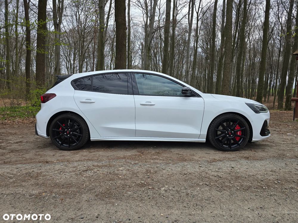 Ford Focus 2.3 EcoBoost ST X - 2