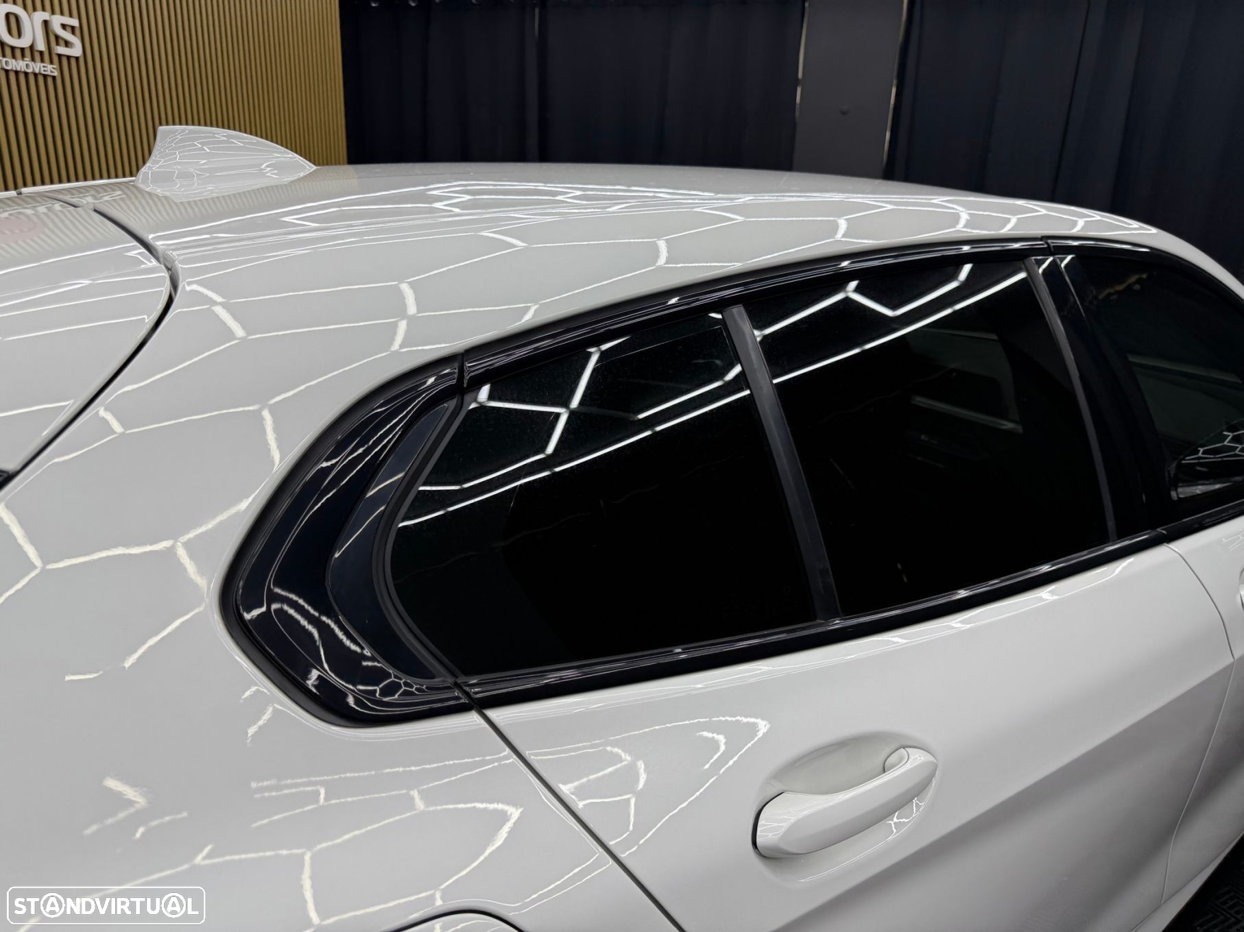 BMW 116 d Pack Desportivo M - 15
