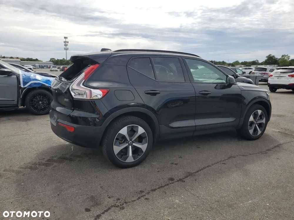 Volvo XC 40 - 4