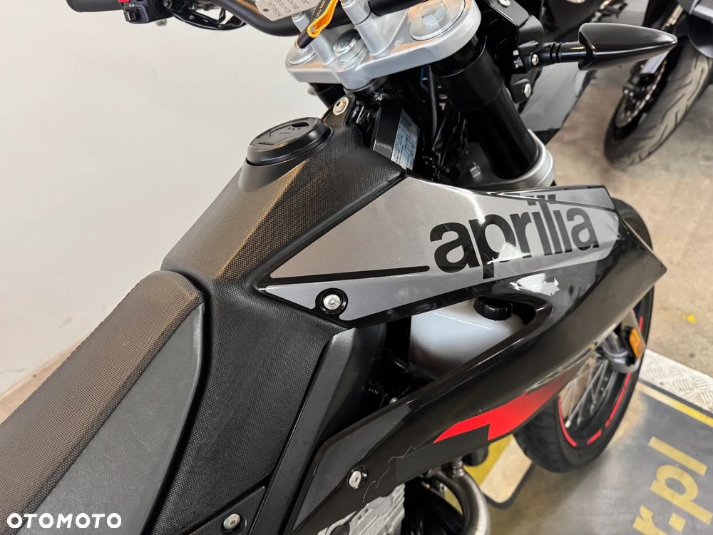 Aprilia SX - 17