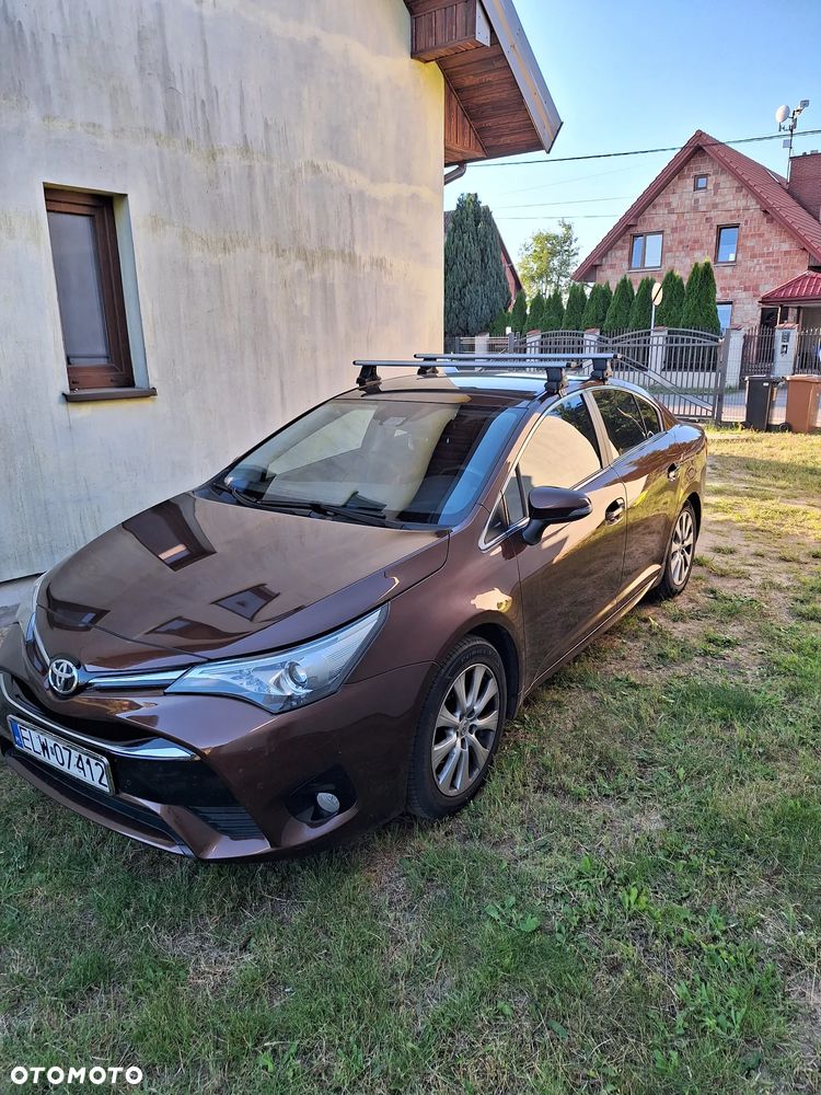 Toyota Avensis 1.8 Premium - 3