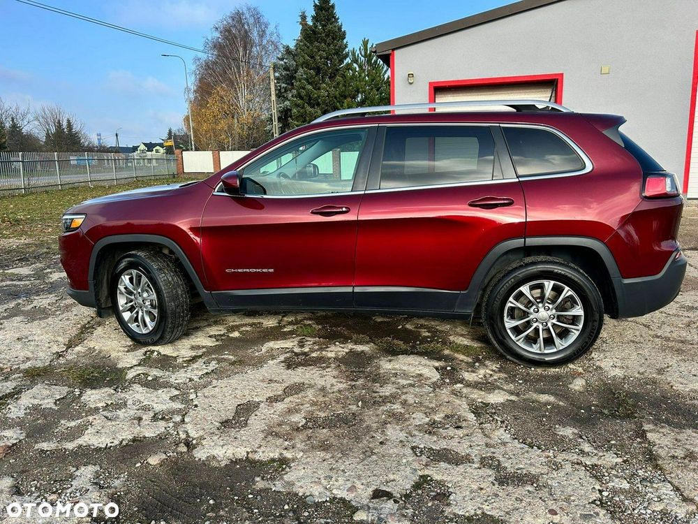 Jeep Cherokee - 8