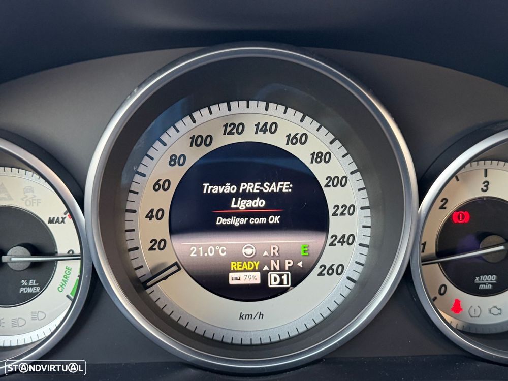 Mercedes-Benz E 300 BLUETEC Hybrid Avantgarde - 18