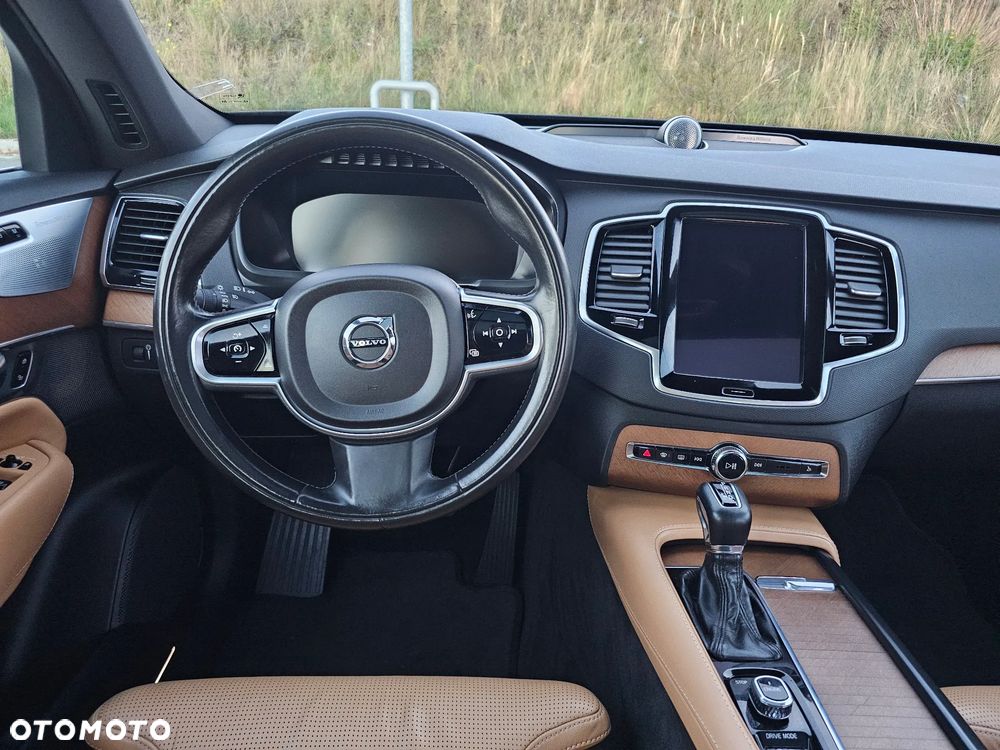 Volvo XC 90 D5 AWD Geartronic Inscription - 22