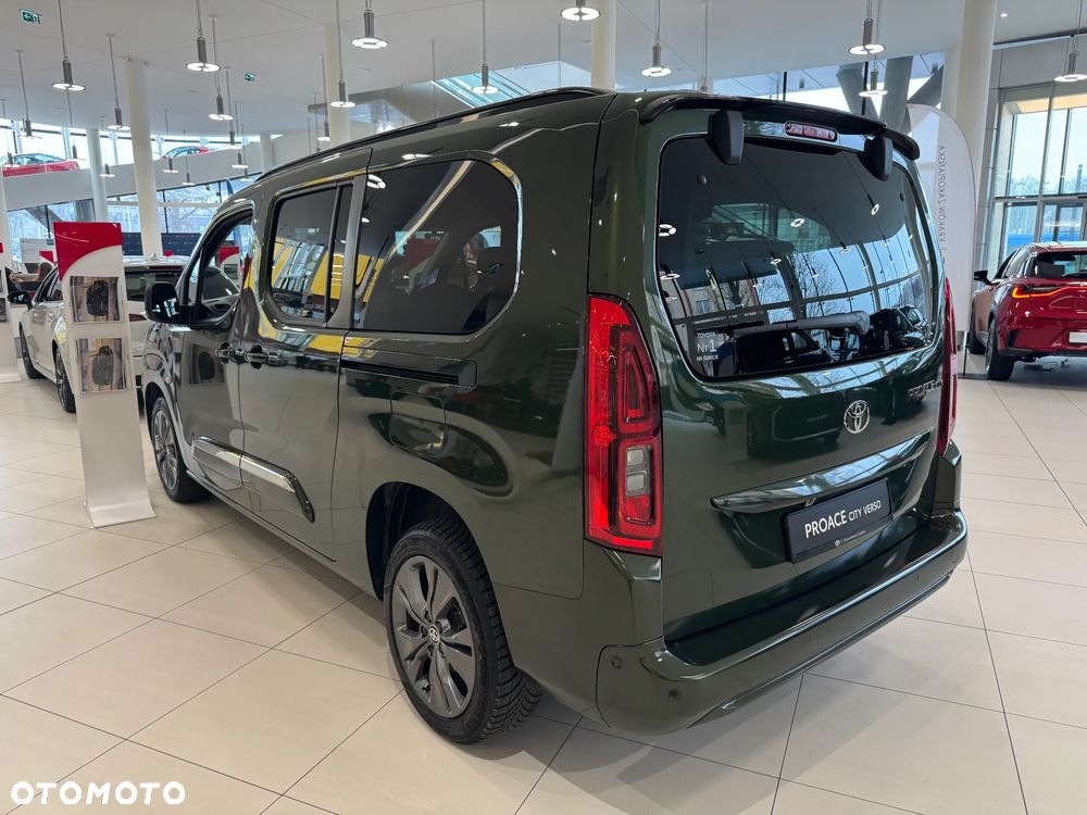 Toyota Proace City Verso Long 1.5 D-4D Family - 3