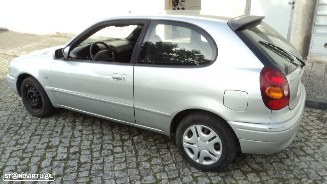 Toyota Corolla E11 1.4 3P 2001 - Para Peças - 10