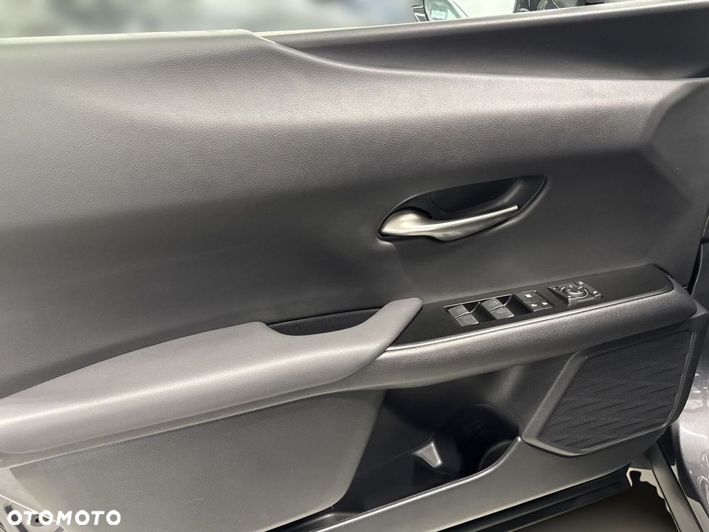Lexus UX 250h GPF Business 2WD - 15