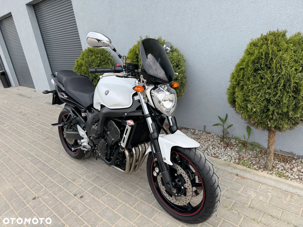 Yamaha FZ - 4