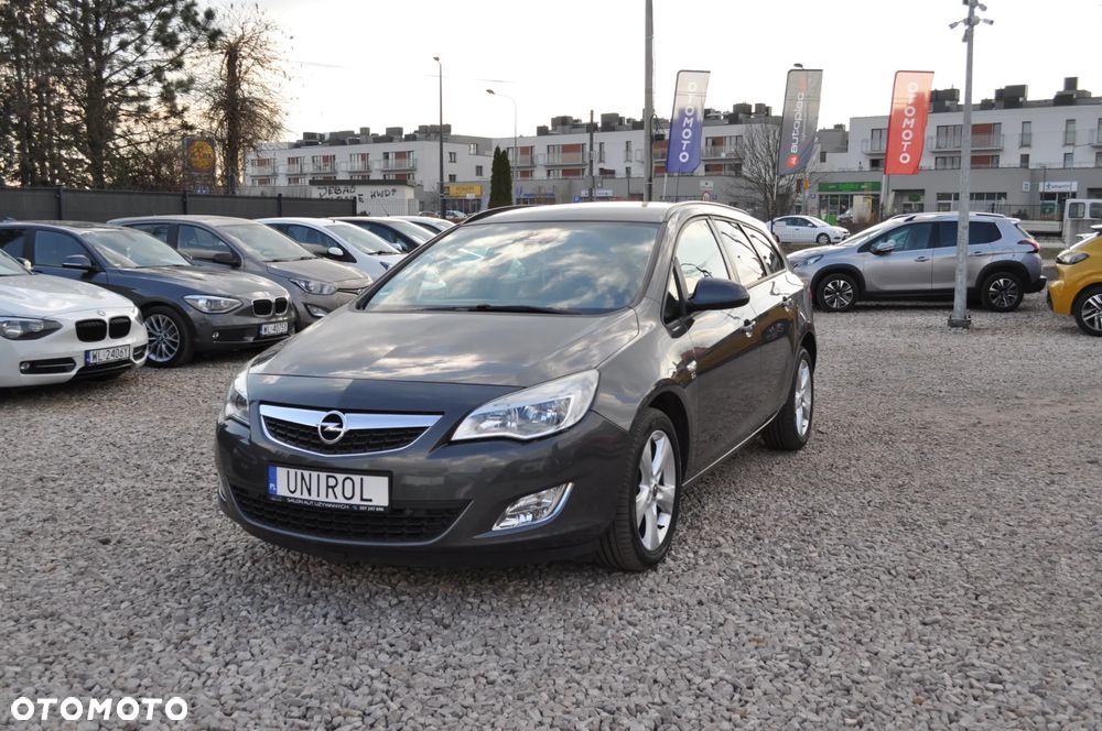 Opel Astra 1.4 Turbo 150 Jahre - 2