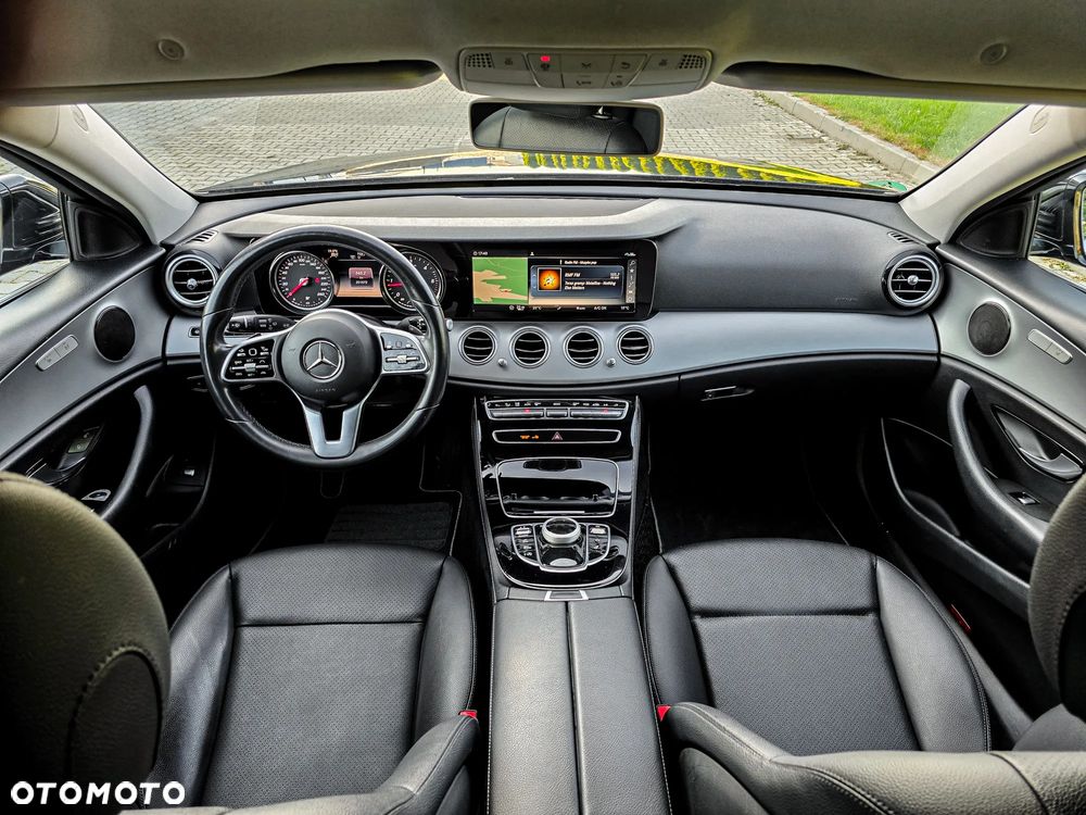 Mercedes-Benz Klasa E 220 d 9G-TRONIC - 15