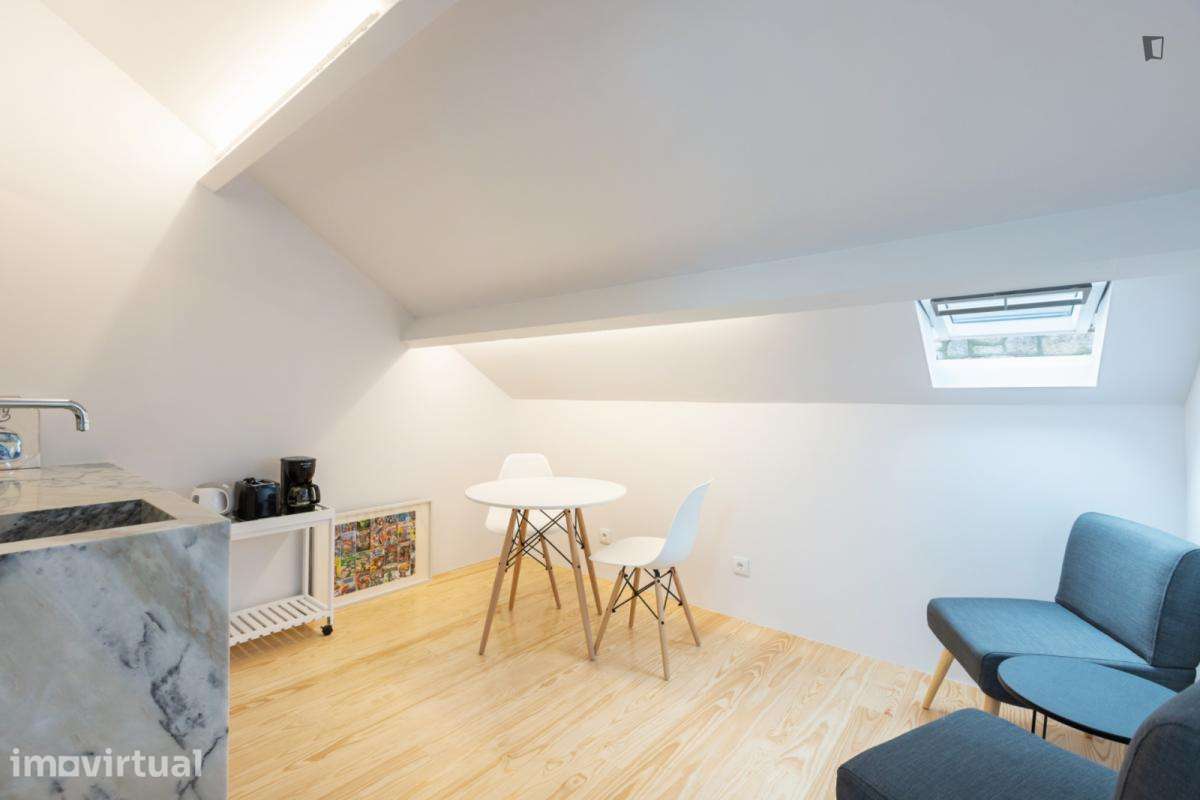 Quarto - localizado em Paranhos Porto - Grande imagem: 3/16