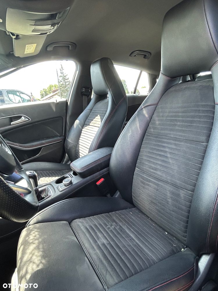 Mercedes-Benz CLA 200 AMG Line - 6