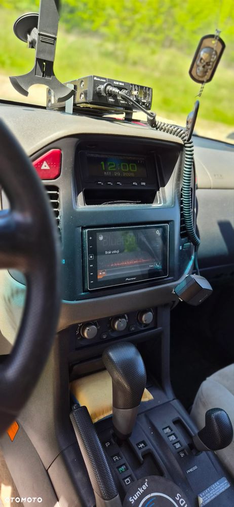 Mitsubishi Montero - 19