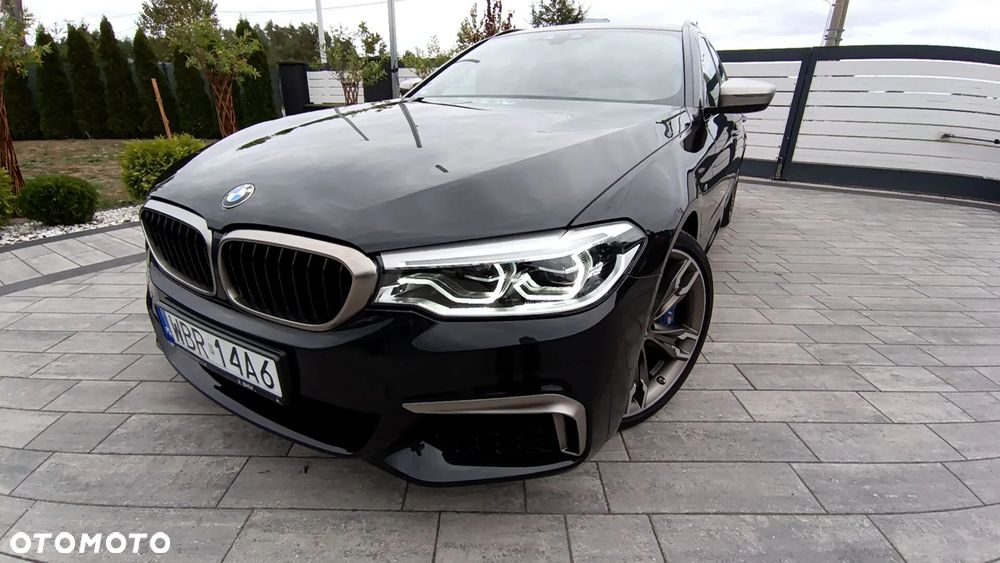 BMW Seria 5 M550d xDrive - 9