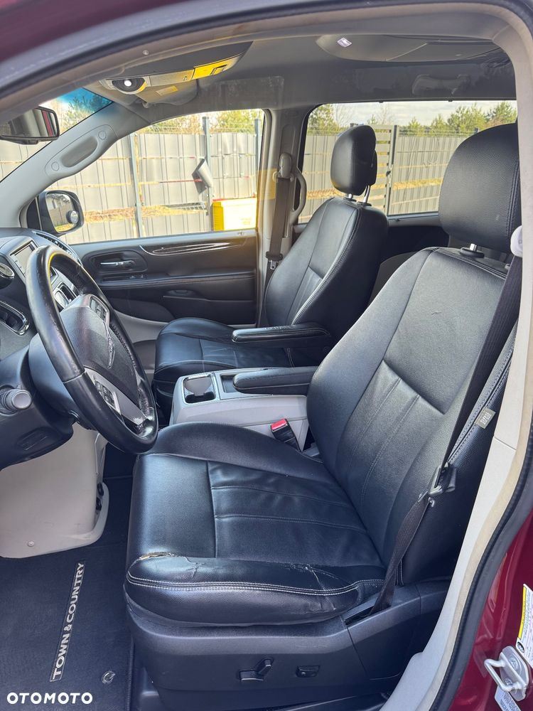 Chrysler Town & Country 3.6 Touring - 9