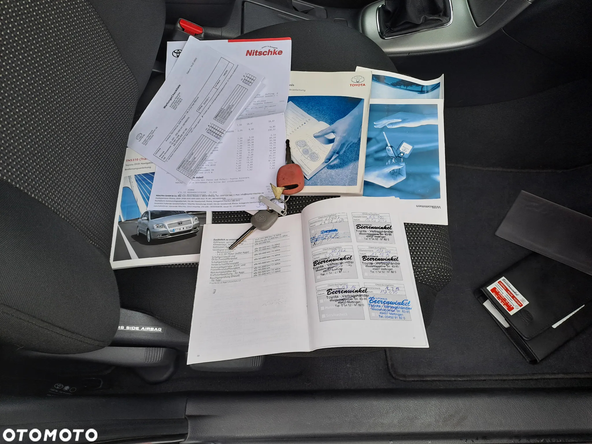 Toyota Avensis - 15