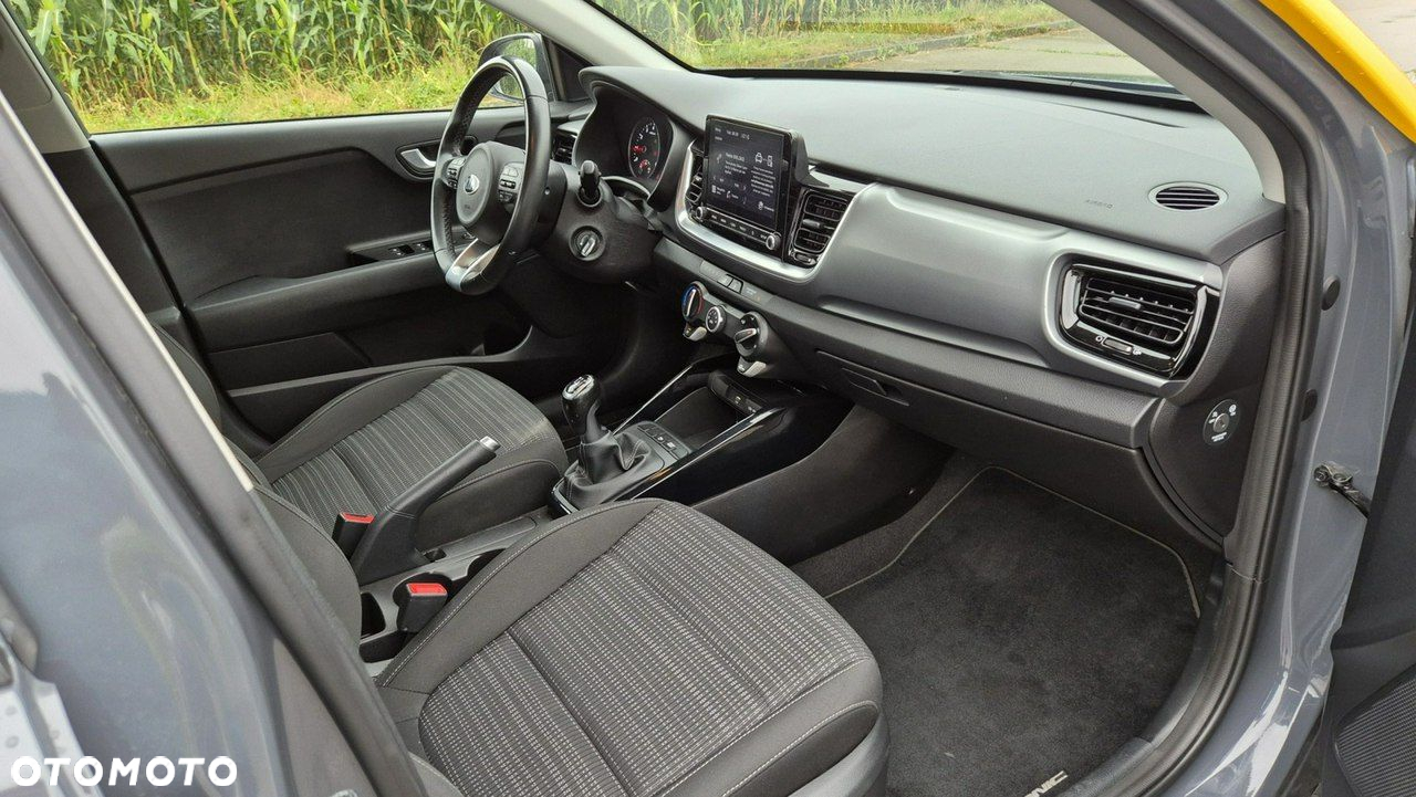 Kia Stonic - 12