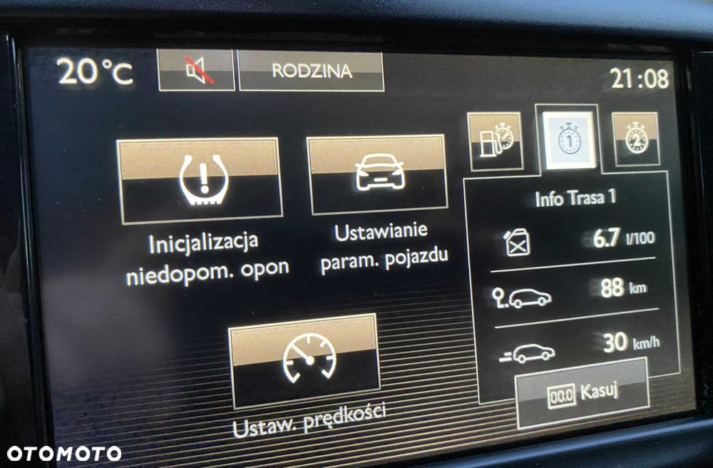 Peugeot 2008 - 8