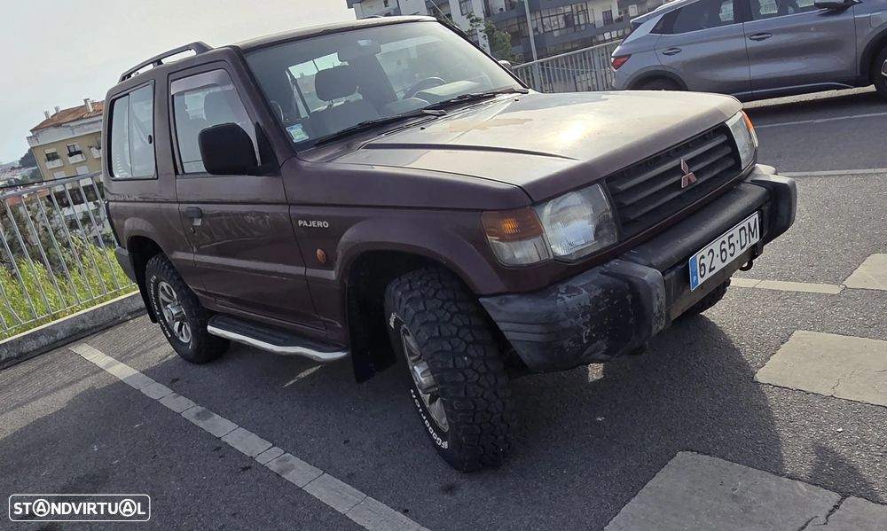 Mitsubishi Pajero 2.5 TDi GLX - 9