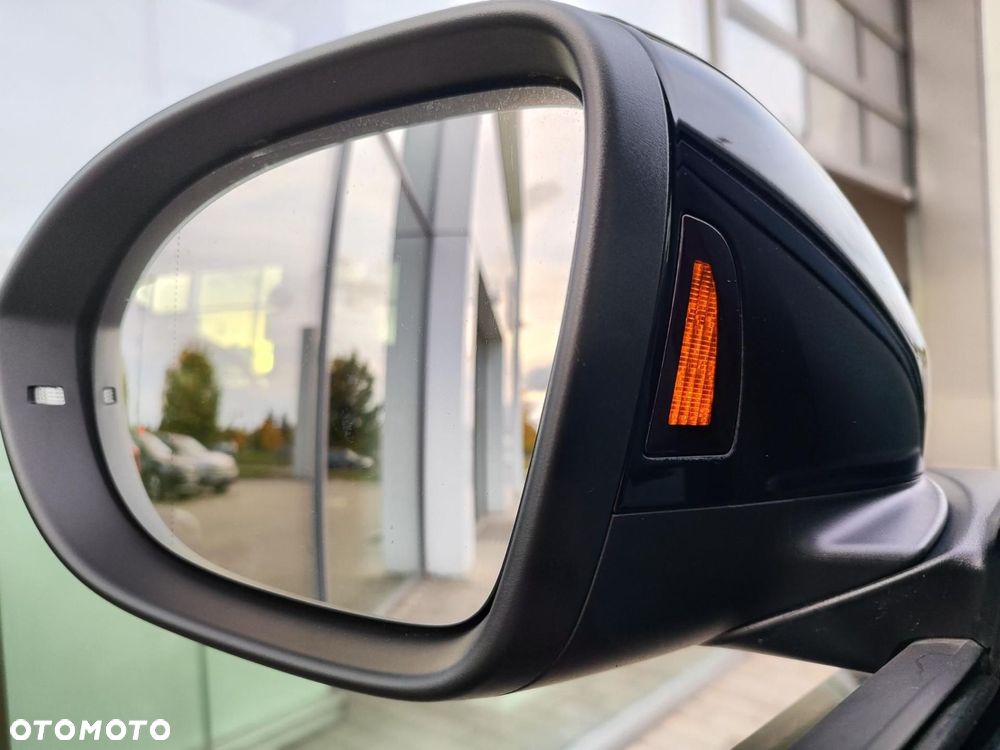 Volkswagen T-Roc - 28