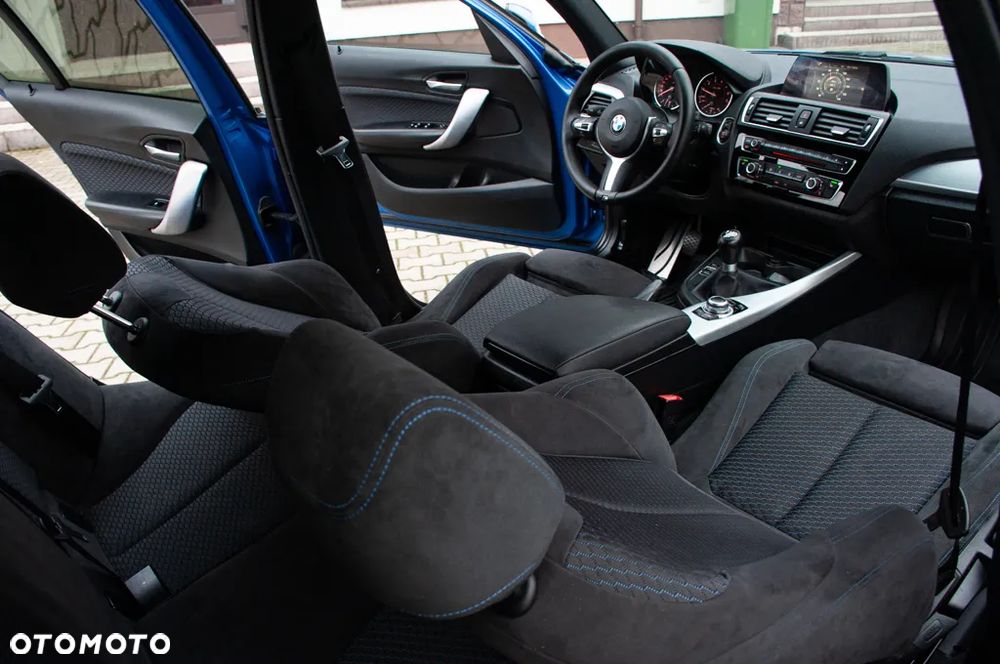 BMW Seria 1 118i Edition Sport - 16